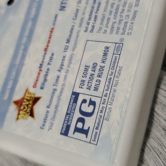 Disney's Frozen dvd - Picture 3 of 7